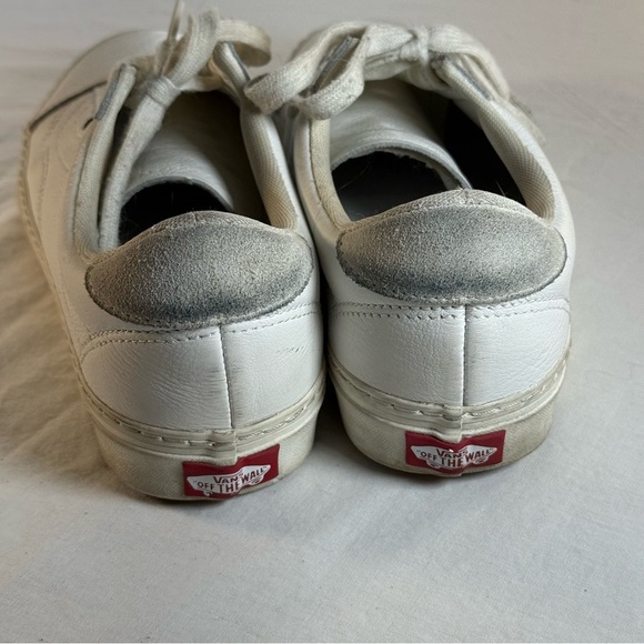 Vans Women's White Leather Lace Up Sneakers Size 10 (Men’s 8.5) - Picture 3 of 12